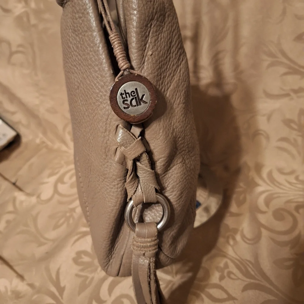 The sak gray leather hobo shoulder bag EUC
